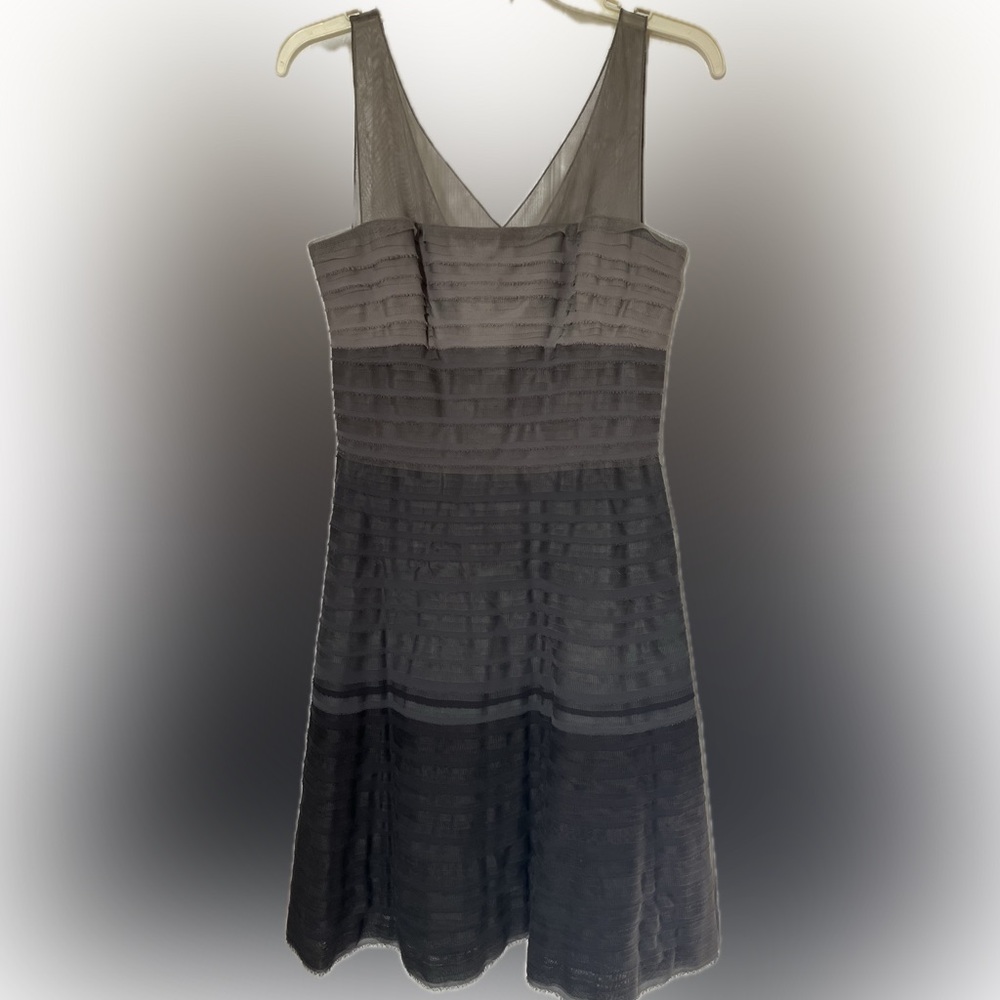 BCBGMaxAzria Wendy Dress in Gray Ombré (Style #TJN6N588) Size 6